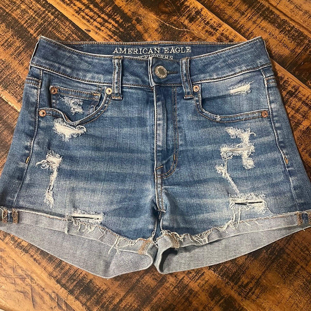 american eagle size 2 super stretch shorts